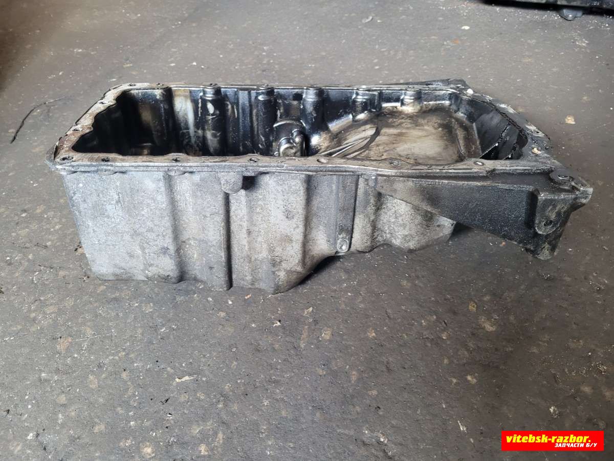 Поддон масла двигателя
