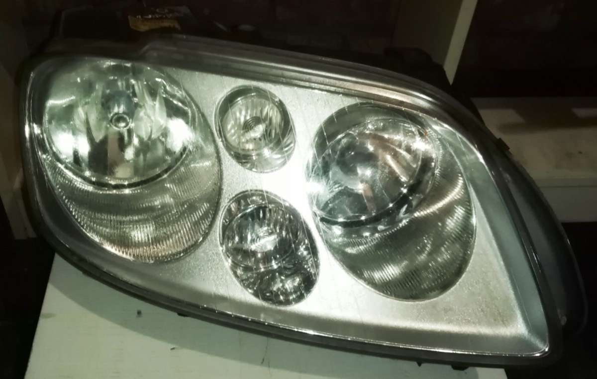 Купить Фару На Фольксваген Туарег 2006