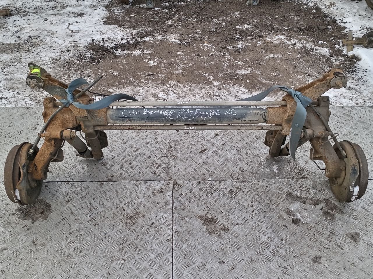 Балка подвески задняя