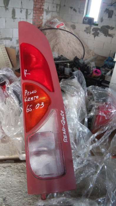 265557352r. Фонарь задний кангу. Задние фонари митсубиси спейс стар 2001. Фонарь задний кангу. Фонарь задний левый на рено кангу 2.