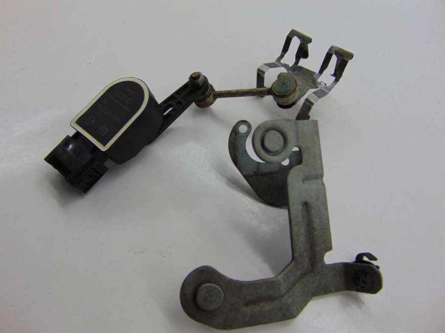 A2139051902. Датчик положения подвески. Датчик положения кузова w222. Датчики уровня подвески ауди ку5. Датчики положения подвески.